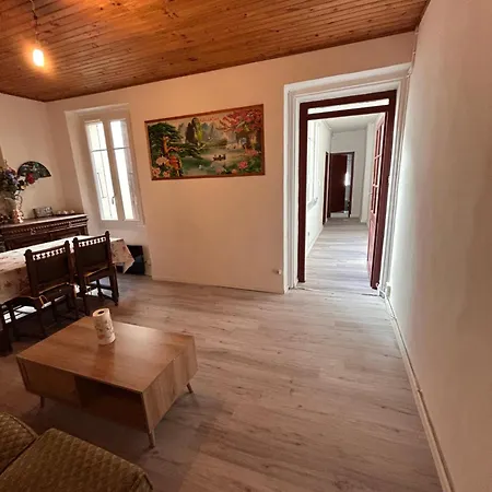 Апартаменты Apartemment T2 Meuble, Amelie-les-bains *